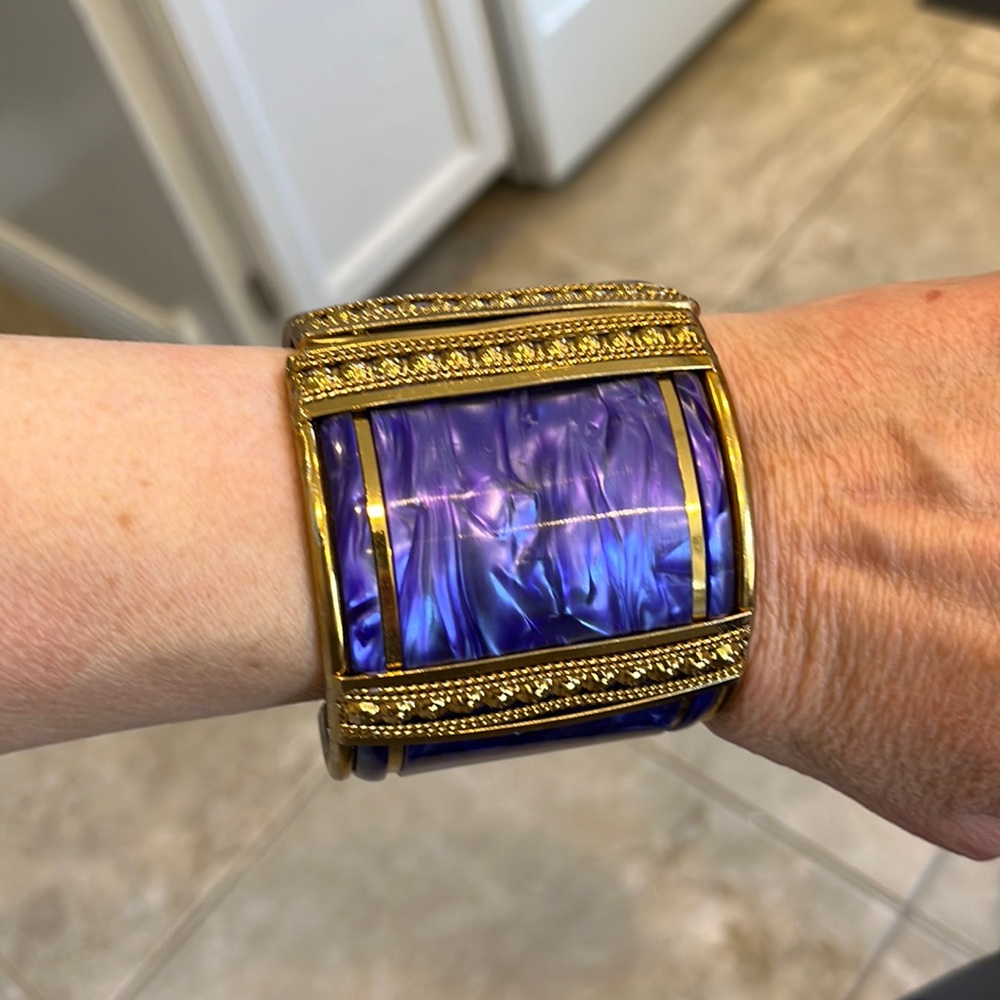 Antique looking bracelet